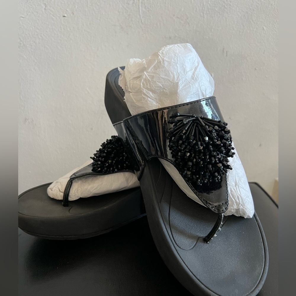 BareTraps Thong Sandal, size 10 Black
